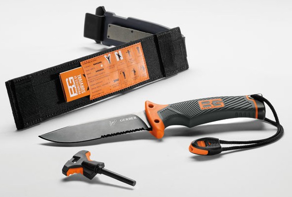 Gerber Bear Grylls Ultimate Serrated Knife Review 01