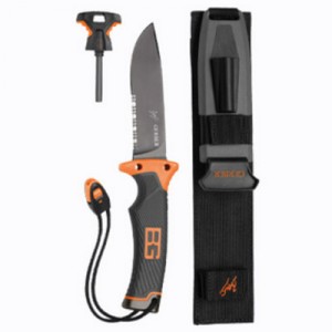 Gerber Bear Grylls Ultimate Serrated Knife Review 02