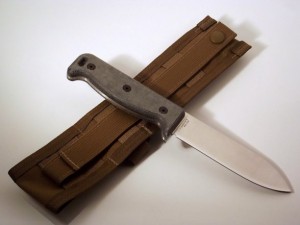 Ontario Knife Company Blackbird SK-5 Wilderness Survival Knife 01